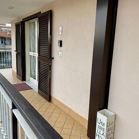 Appartamento Casa Crispino Mansarda N4 Per 3 Persone Frattaminore Buitenkant foto
