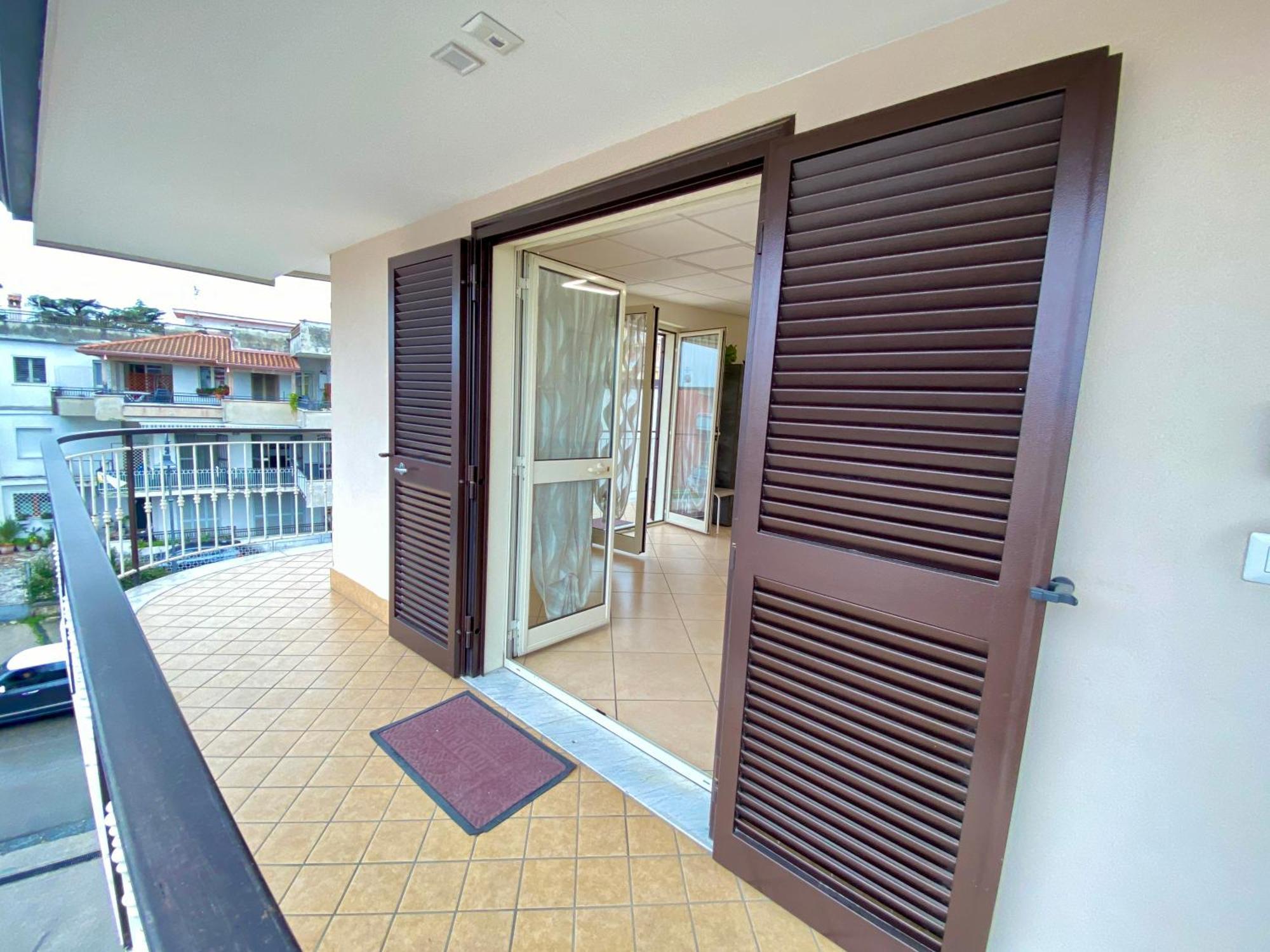 Appartamento Casa Crispino Mansarda N4 Per 3 Persone Frattaminore Buitenkant foto